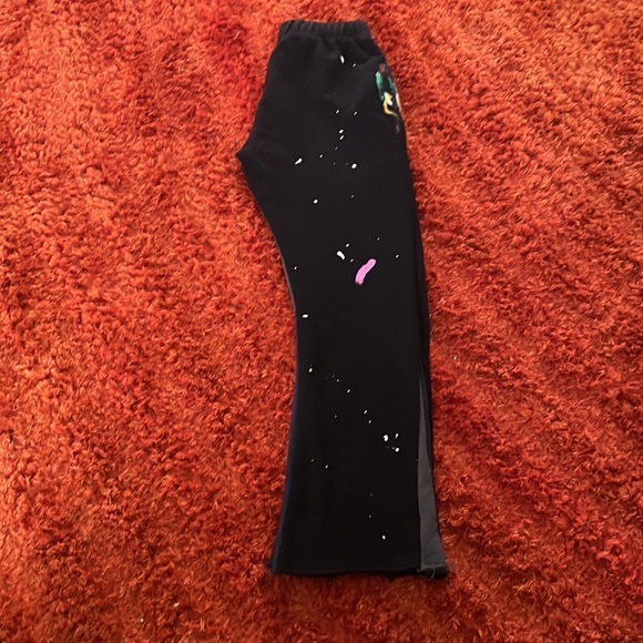 Dept de la Galerie Sweat Pants - Picture 3 of 8